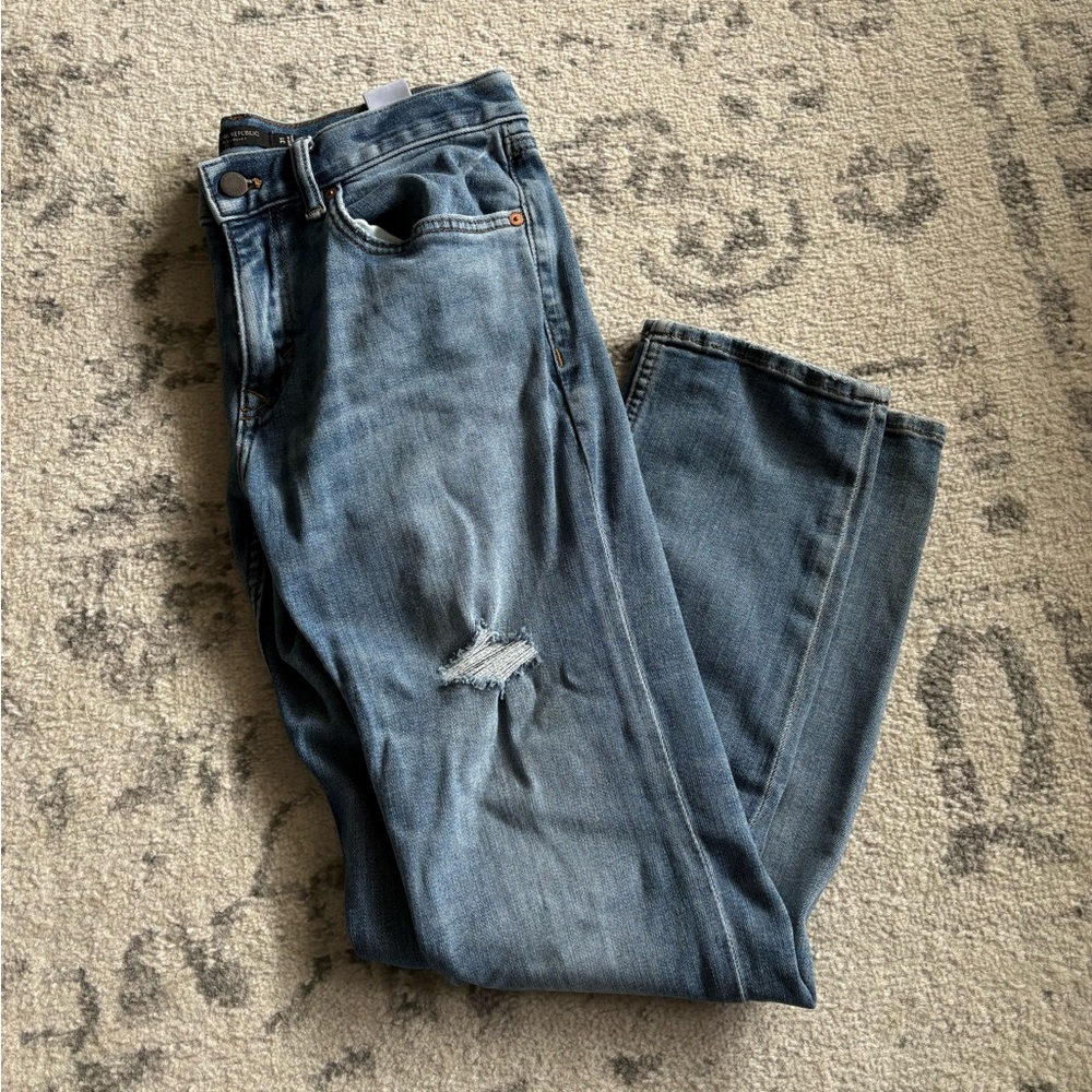 Men’s Banana Republic distressed blue jeans